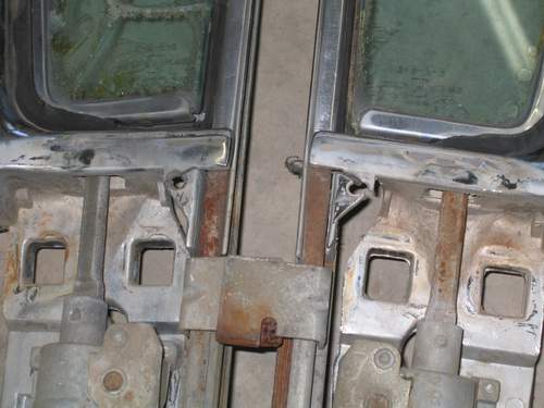 Wing window castings with broken mount holes Wing window castings with broken mount holes